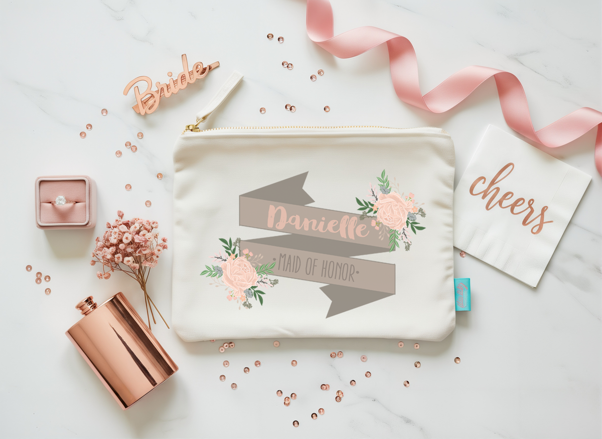 Personalized Canvas Makeup Bag for Brides by Ilu.Lily
