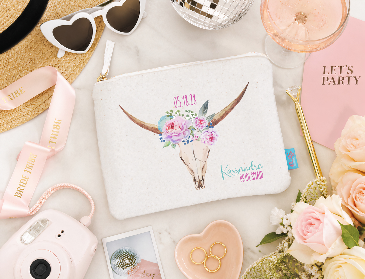 Personalized Canvas Makeup Bag for Brides by Ilu.Lily