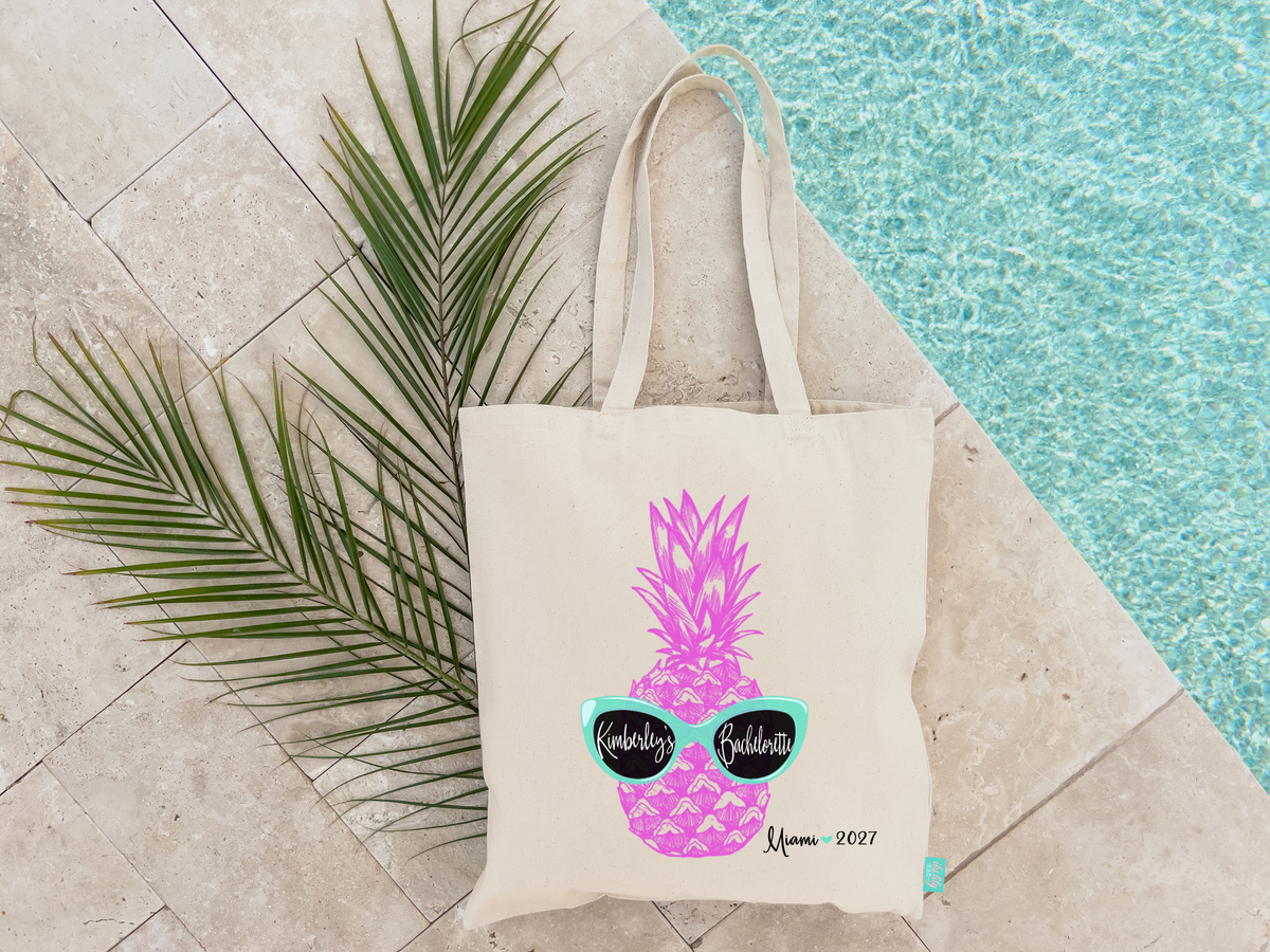 Bachelorette Party Tote Bags | Beachy Bachelorette | Retro Pineapple Personalized Bachelorette