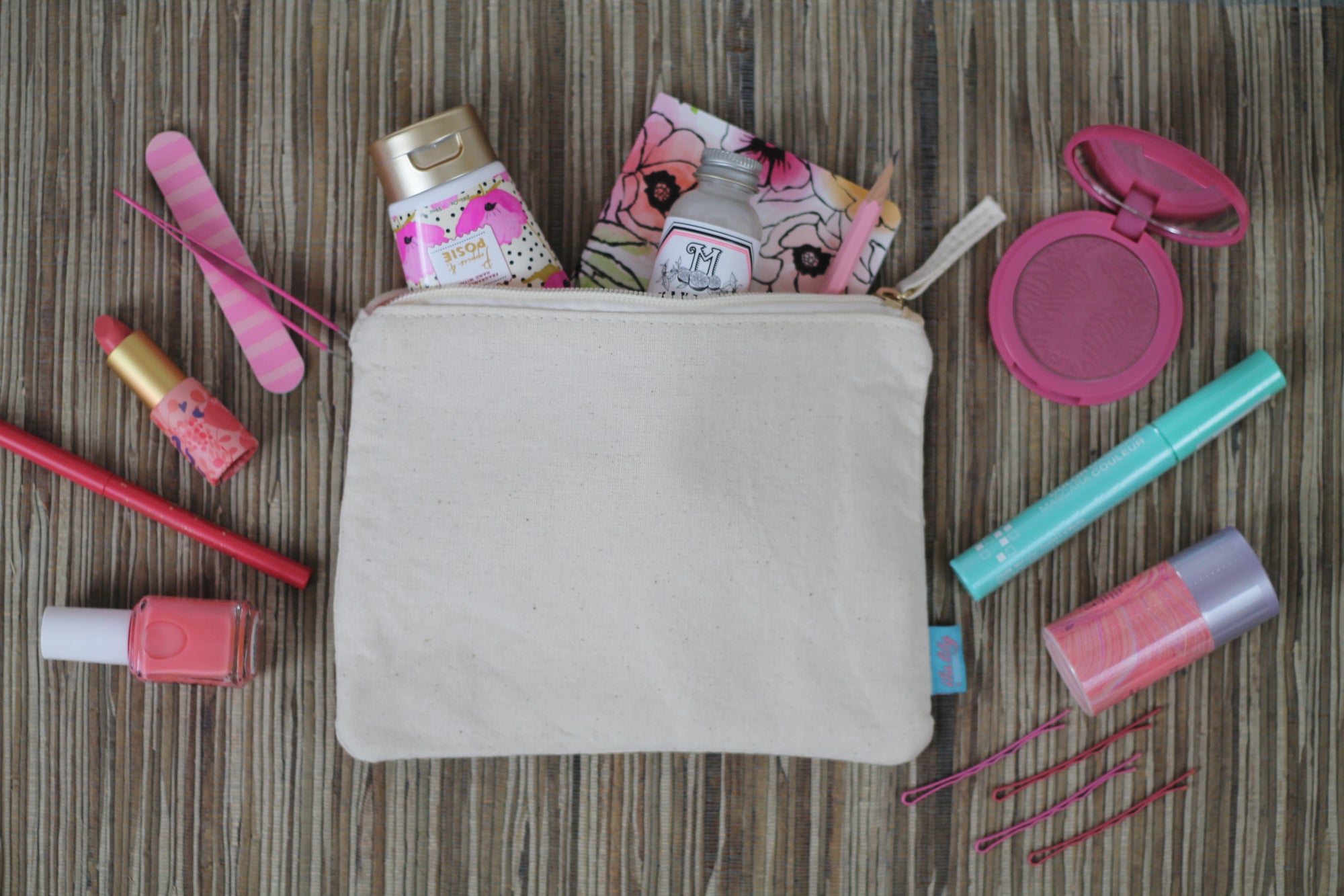 Bridal Party Cosmetic Bag | Laurel Wreath Floral Initial